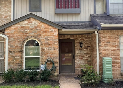 11002 Hammerly Boulevard - Photo 1