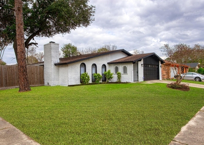 5510 Hickory Forest Drive - Photo 1