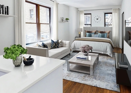 East 46 Street - Photo 1
