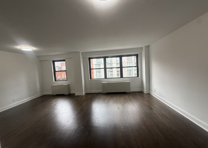 400 East 89th Street - Photo 1