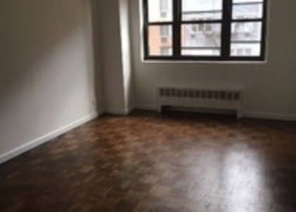 165 East 35th Street - Photo 1
