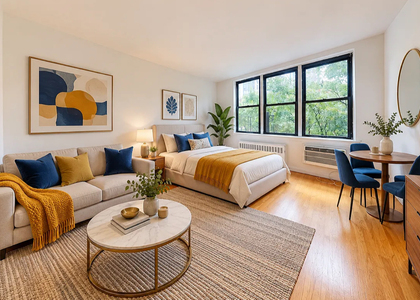East 90th Street - Photo 1
