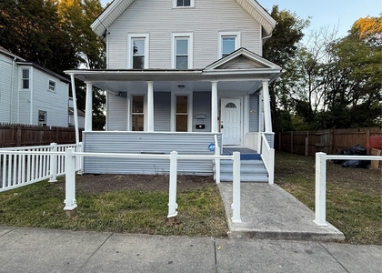 4 Thorp St - Photo 1