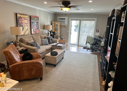 303 Sunset Avenue - Photo 1