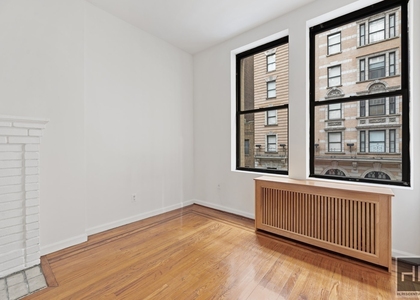 Madison Avenue - Photo 1