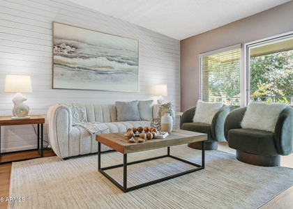 1201 E Rose Lane - Photo 1