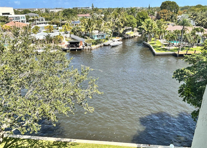 14 Royal Palm Way - Photo 1