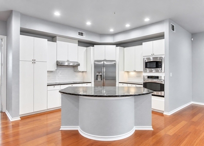 1209 Beaconsfield Lane - Photo 1