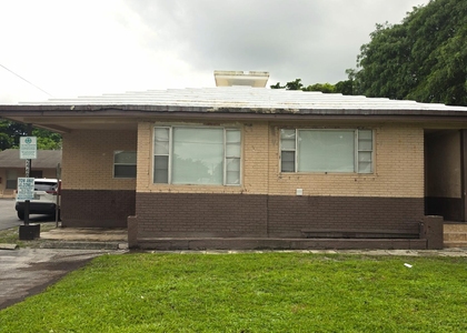 2424-2440 Nw 21st Street - Photo 1