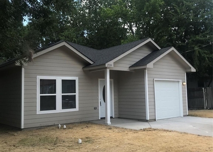 1719 Park Street - Photo 1