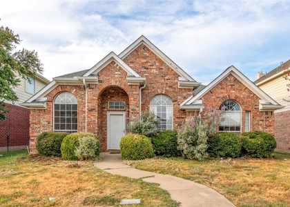 5012 Geranium Court - Photo 1
