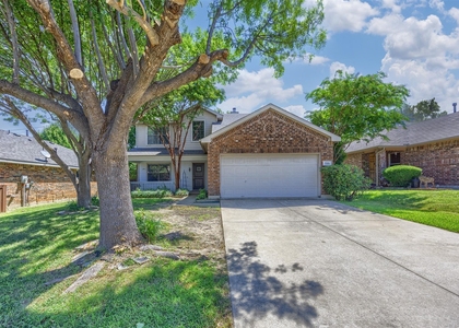 1100 Chesterfield Drive - Photo 1