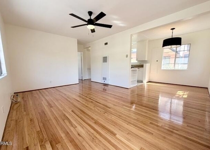 2622 Griffith Park Boulevard - Photo 1
