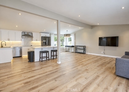 660 Beach Street - Photo 1
