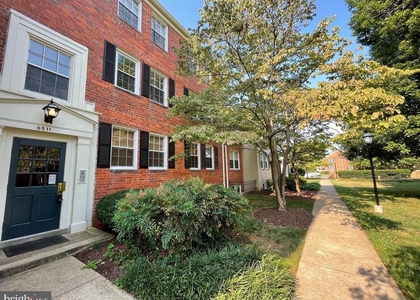 6511 10th Street - Photo 1