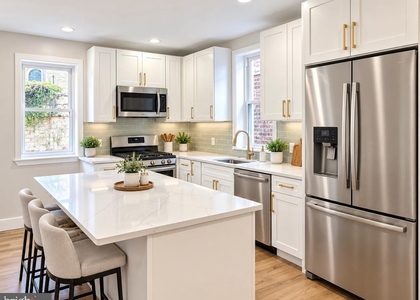 6338 Ogontz Avenue - Photo 1