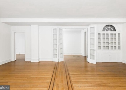 235 S 15th Street - Photo 1