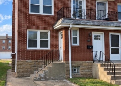 453 W Ellet Street - Photo 1