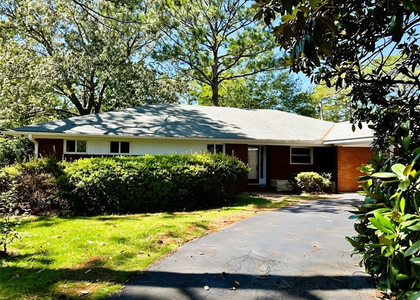 314 Westview Drive - Photo 1