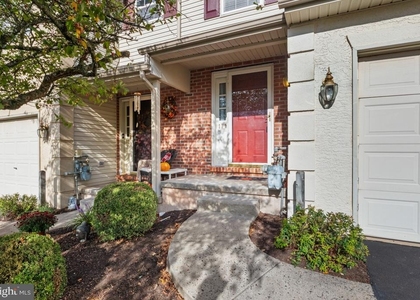 171 Vernon Court - Photo 1