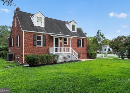 10904 Livingston Road - Photo 1