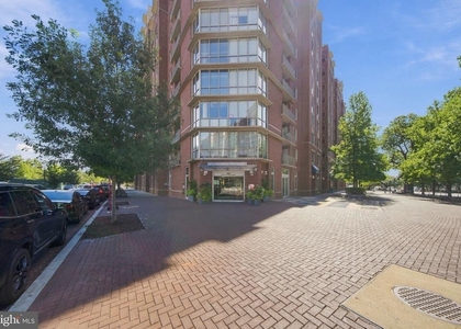 1000 New Jersey Avenue Se - Photo 1