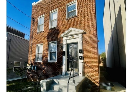 1926 Naylor Road Se - Photo 1
