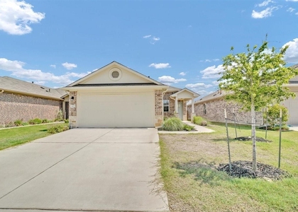 1425 Fairhaven Gtwy - Photo 1