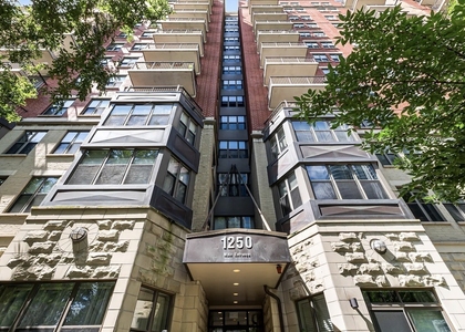 1250 S Indiana Avenue - Photo 1