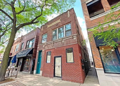 2112 W Roscoe Street - Photo 1
