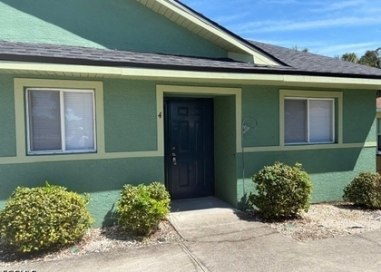 707 Se 24th Avenue - Photo 1