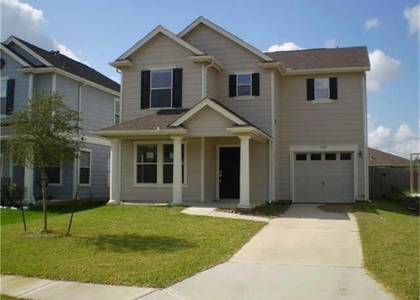 8106 Arrington Forest Lane - Photo 1