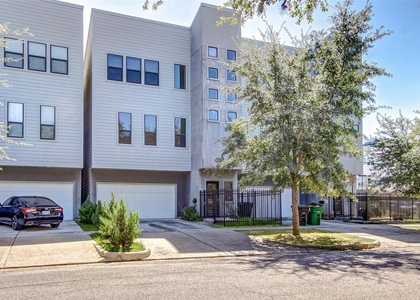 2217 St Emanuel Street - Photo 1