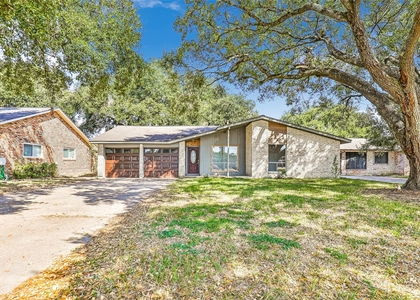 603 Sharon Drive - Photo 1