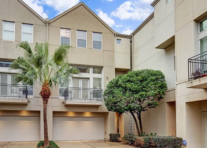 5334 Darling Street - Photo 1