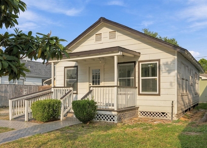 1204 Cordell Street - Photo 1