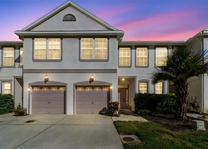 571 Shoreham Court Ne - Photo 1