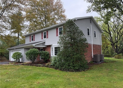 1967 Robin Court - Photo 1