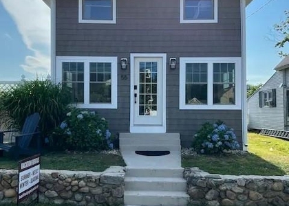 55 Swan Avenue - Photo 1