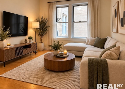 W 13th St - Photo 1
