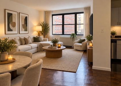 Fifth Avenue - Photo 1