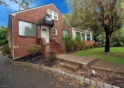 231 S Main St - Photo 1