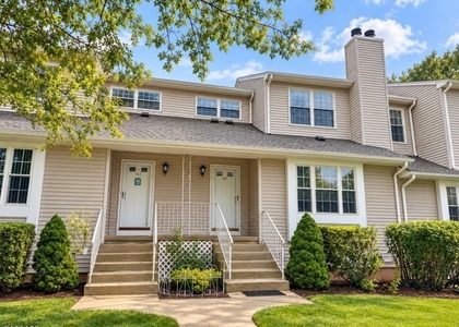 181 Driscoll Ct - Photo 1