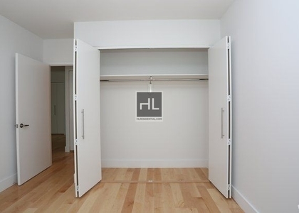 West 53 Street - Photo 1