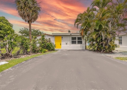 341 Sw 21st Street - Photo 1