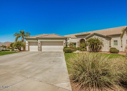 18422 W Montebello Avenue - Photo 1