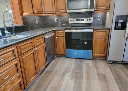 1001 Se 6th Avenue - Photo 1