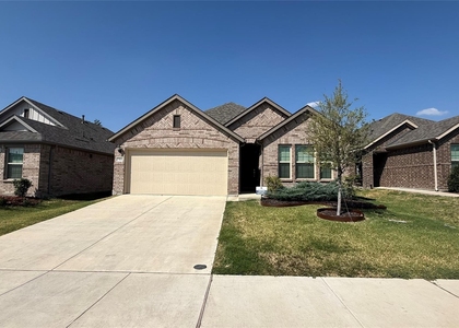 704 Big Bend Parkway - Photo 1