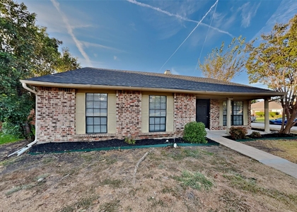 1528 Jabbet Drive - Photo 1