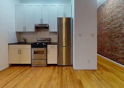 1297 Lexington Avenue - Photo 1